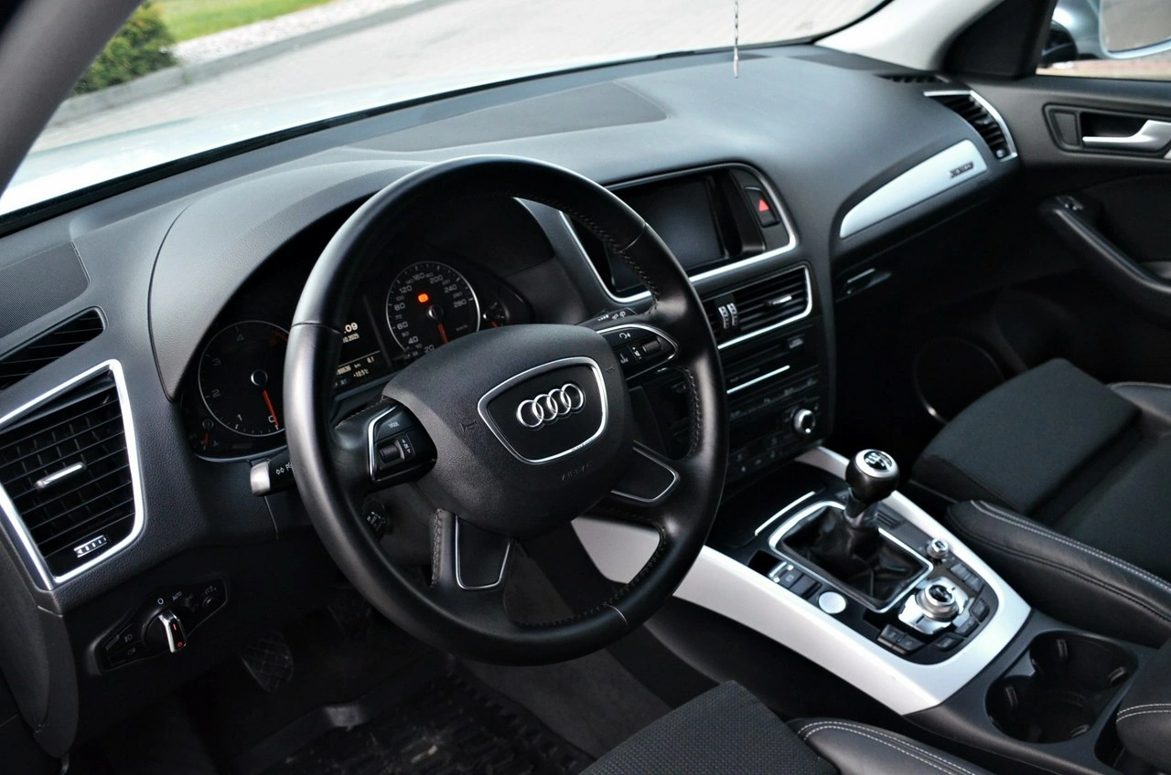 Audi Q5 - Zdjęcie 14