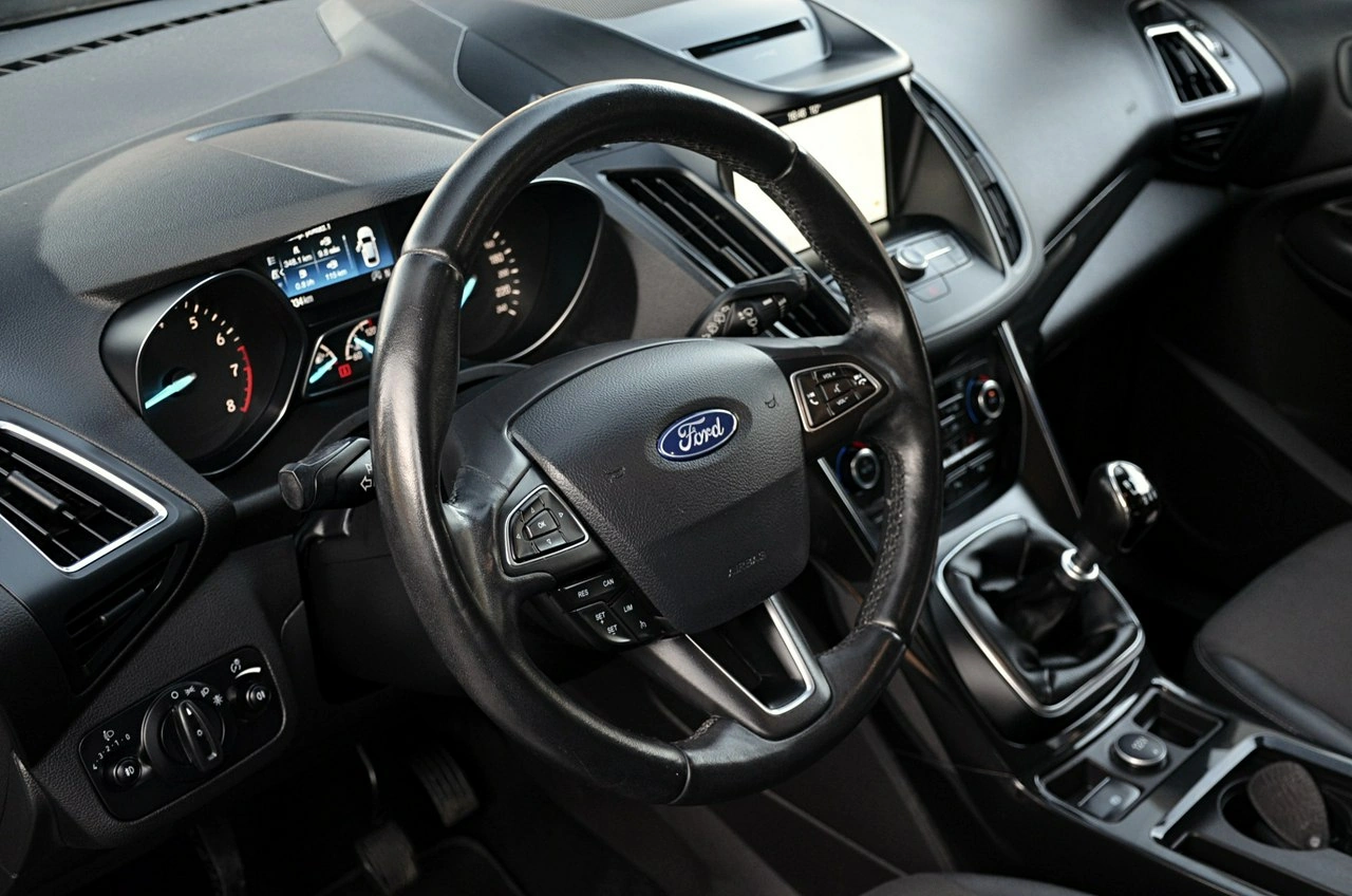 Ford Kuga - Zdjęcie 12