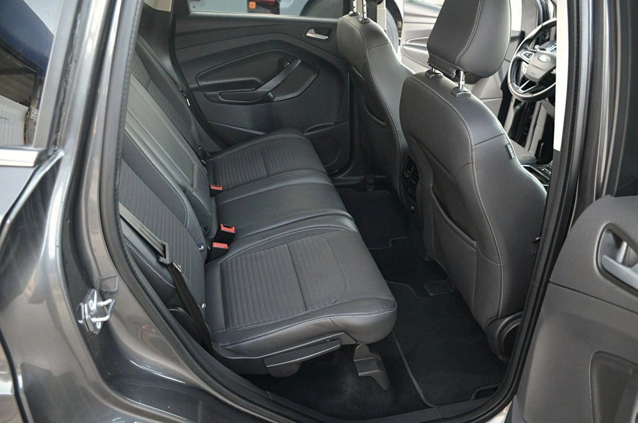 Ford Kuga - Zdjęcie 14