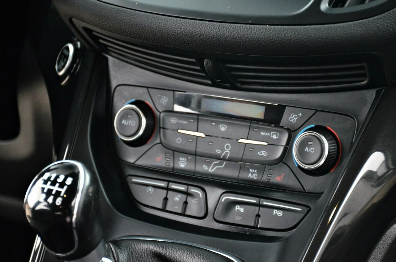 Ford Kuga - Zdjęcie 19