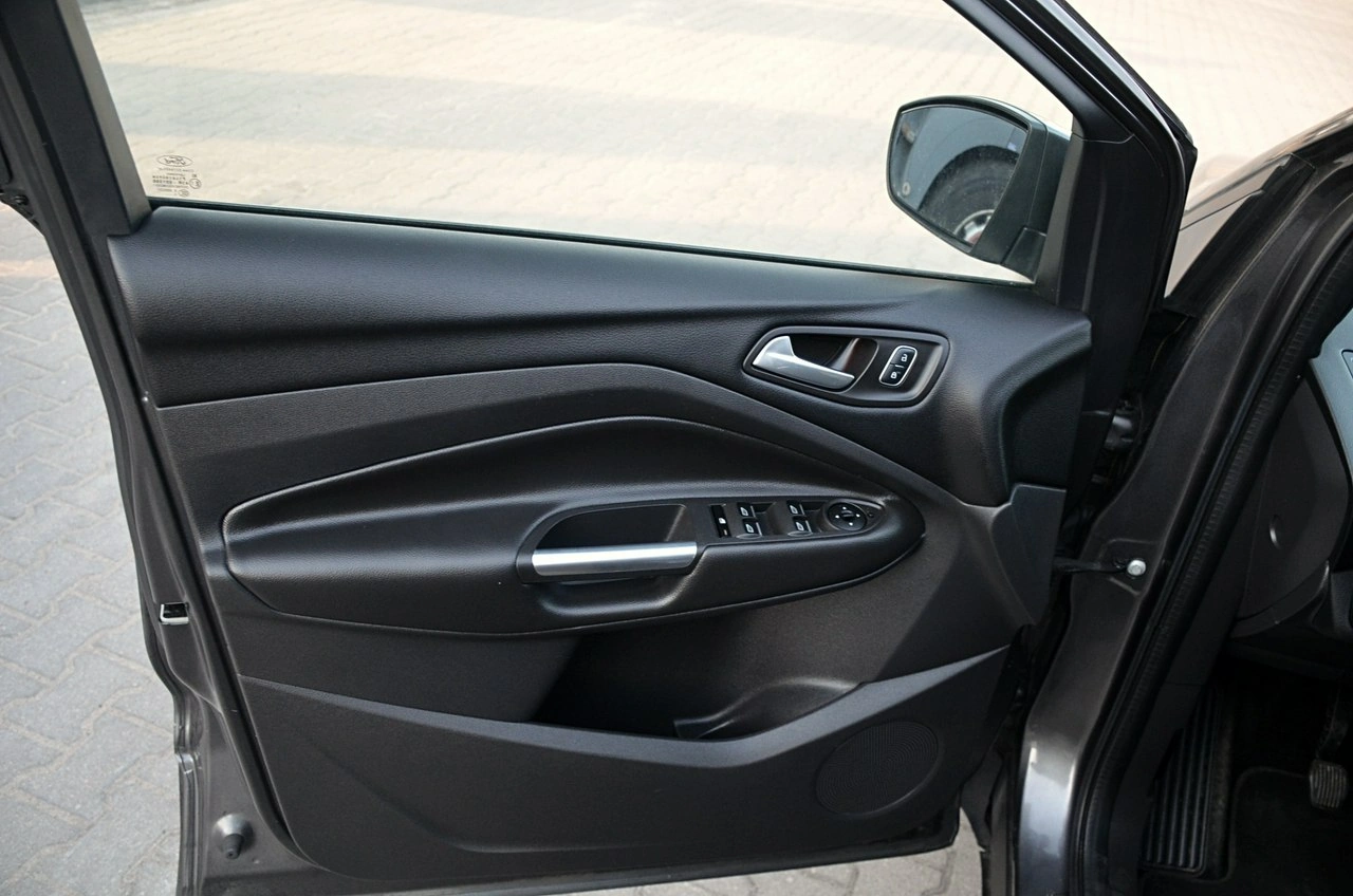 Ford Kuga - Zdjęcie 19