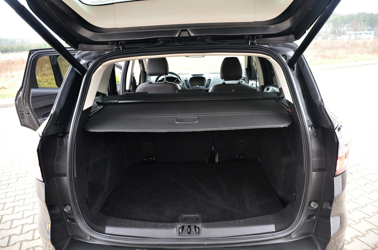 Ford Kuga - Zdjęcie 21