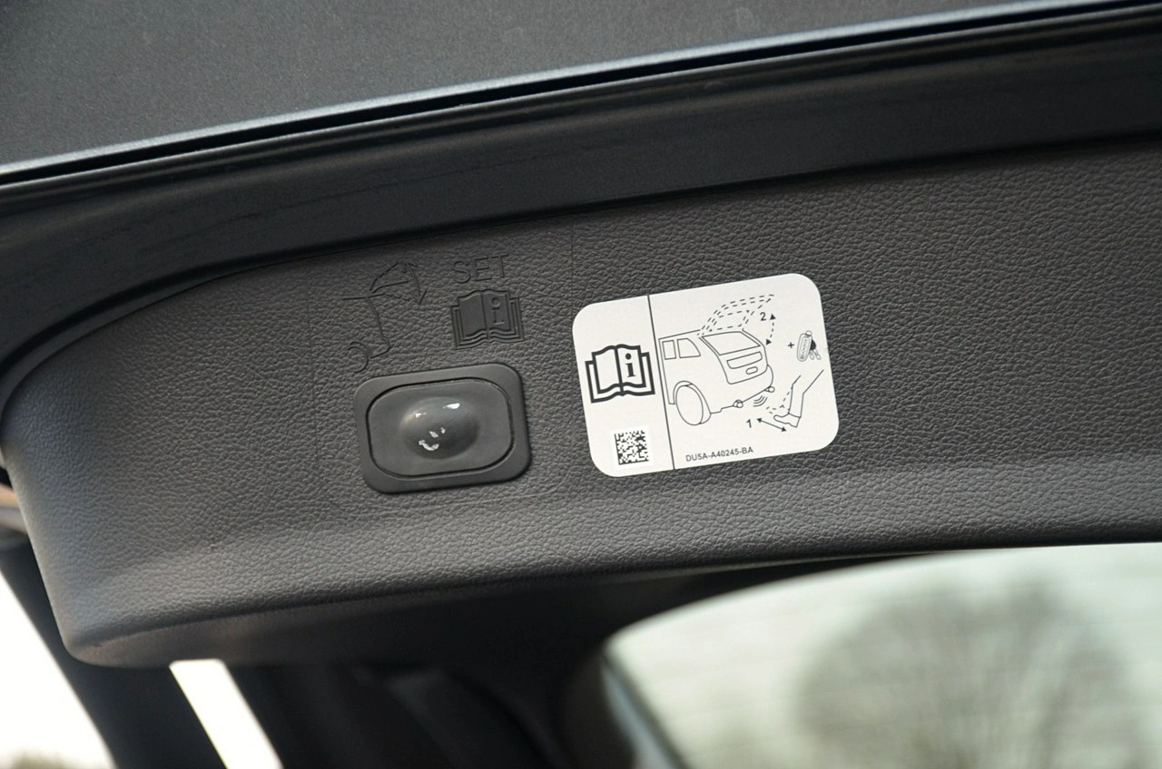 Ford Kuga - Zdjęcie 22