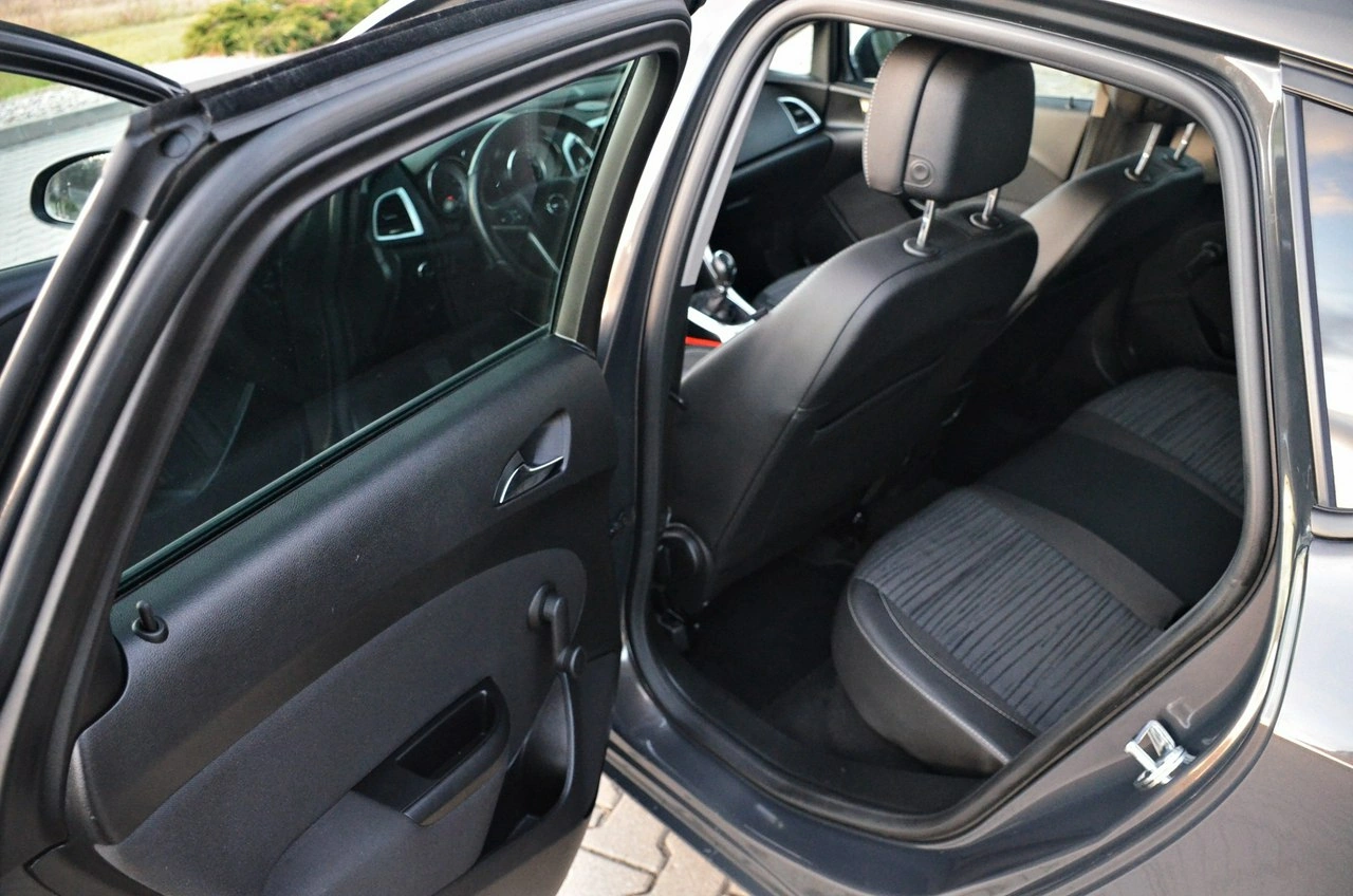 Opel Astra - Zdjęcie 15