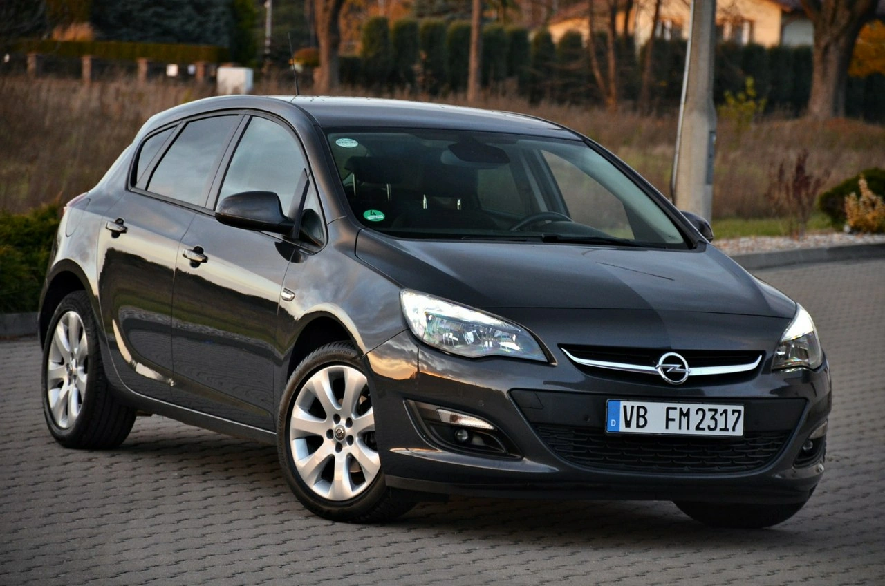 Opel Astra - Zdjęcie 1