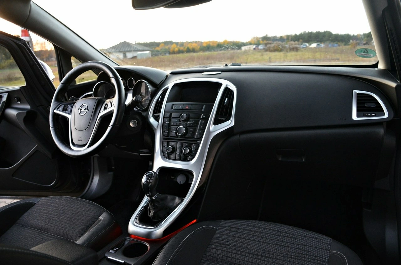 Opel Astra - Zdjęcie 20