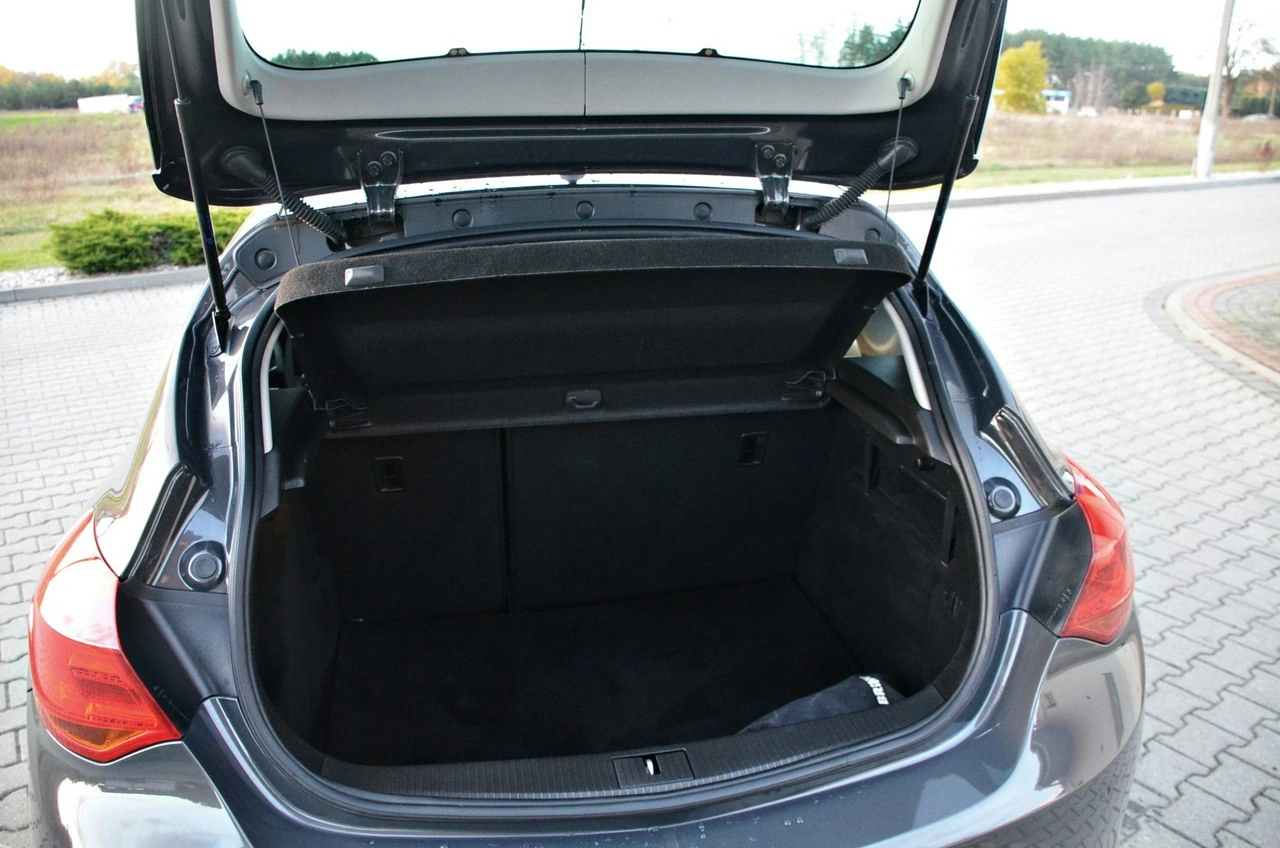 Opel Astra - Zdjęcie 22