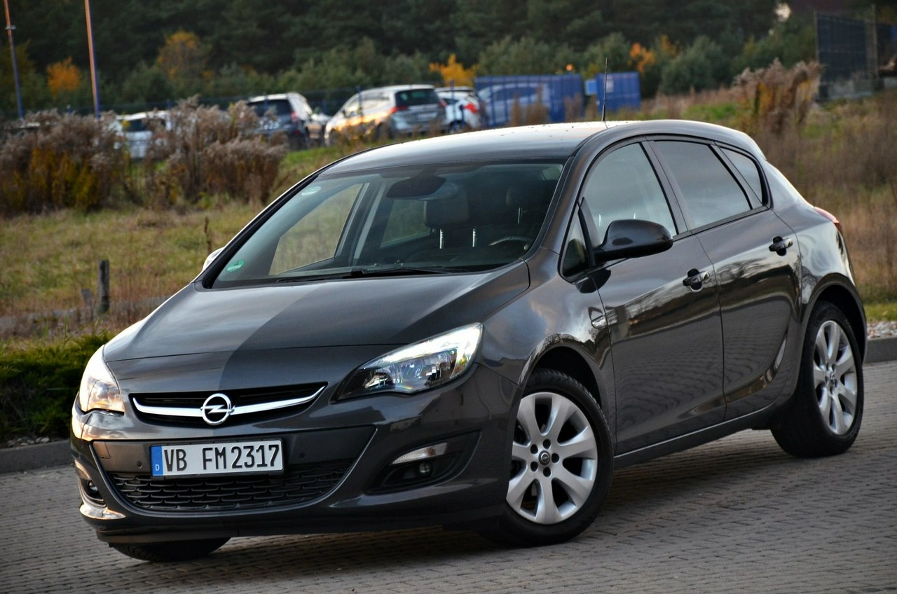 Opel Astra - Zdjęcie 3