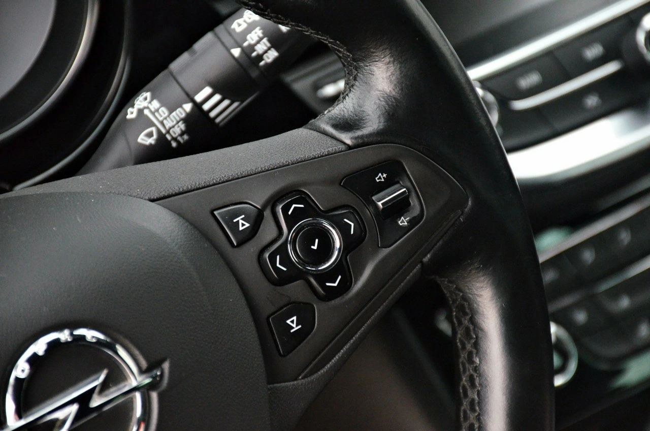 Opel Astra - Zdjęcie 17