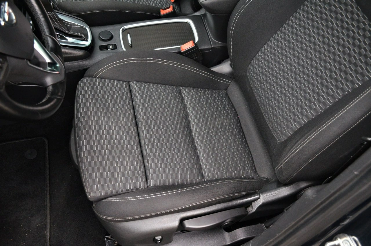 Opel Astra - Zdjęcie 18