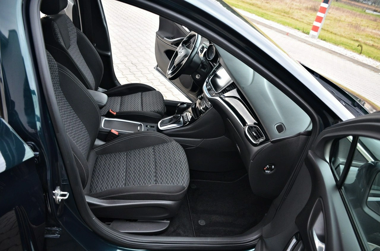Opel Astra - Zdjęcie 19
