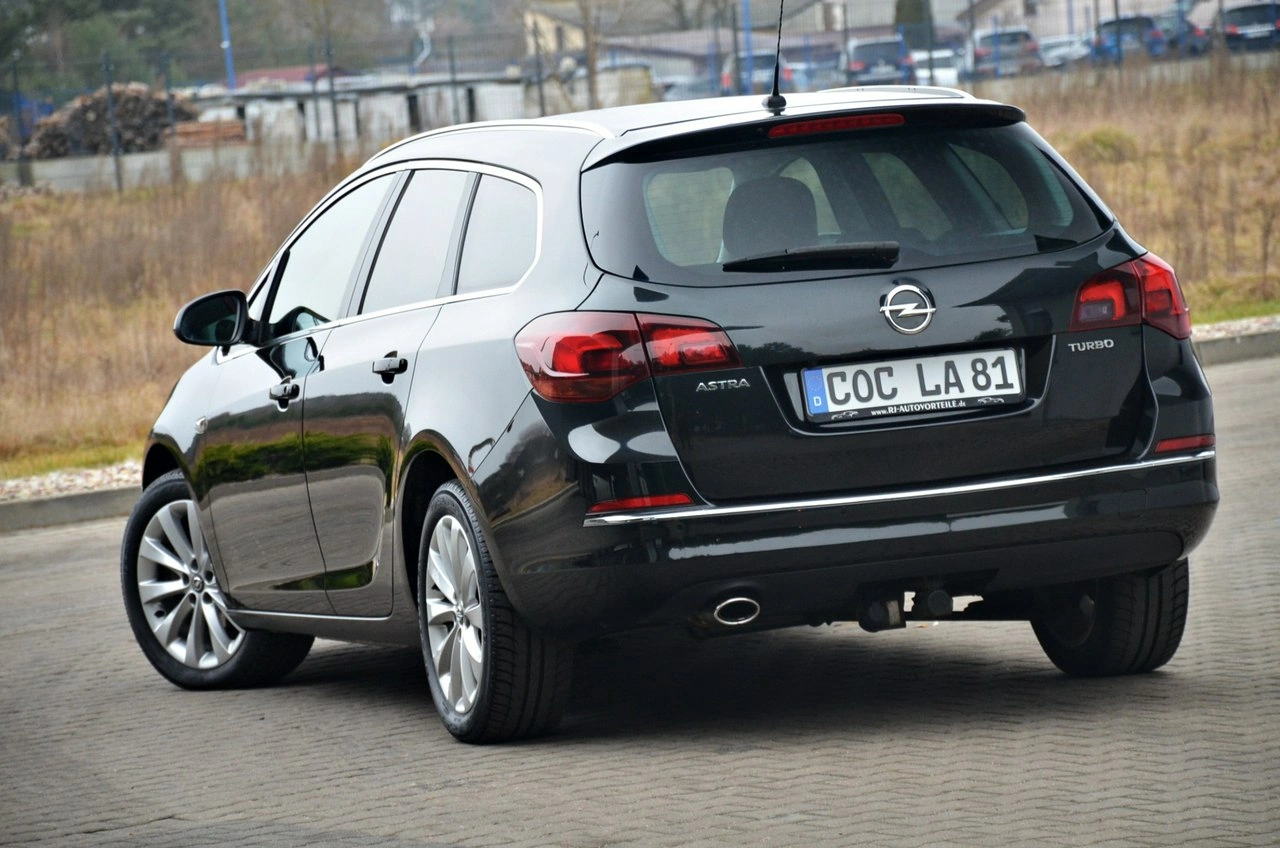Opel Astra - Zdjęcie 10