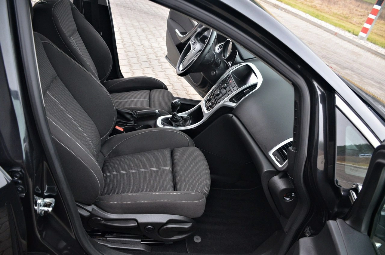 Opel Astra - Zdjęcie 13