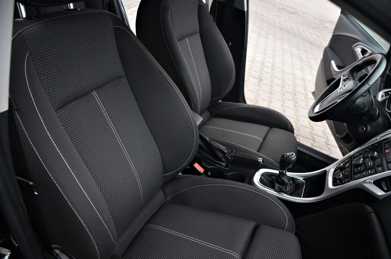 Opel Astra - Zdjęcie 14