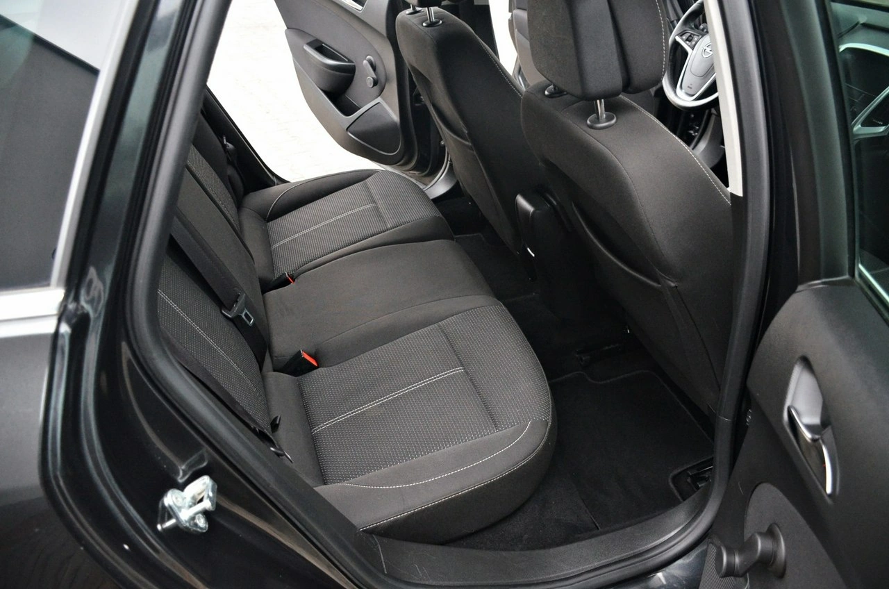 Opel Astra - Zdjęcie 17