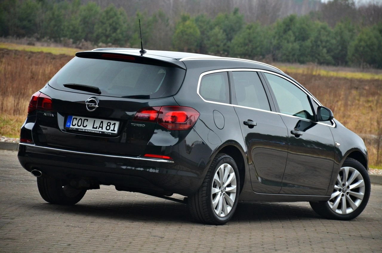 Opel Astra - Zdjęcie 8