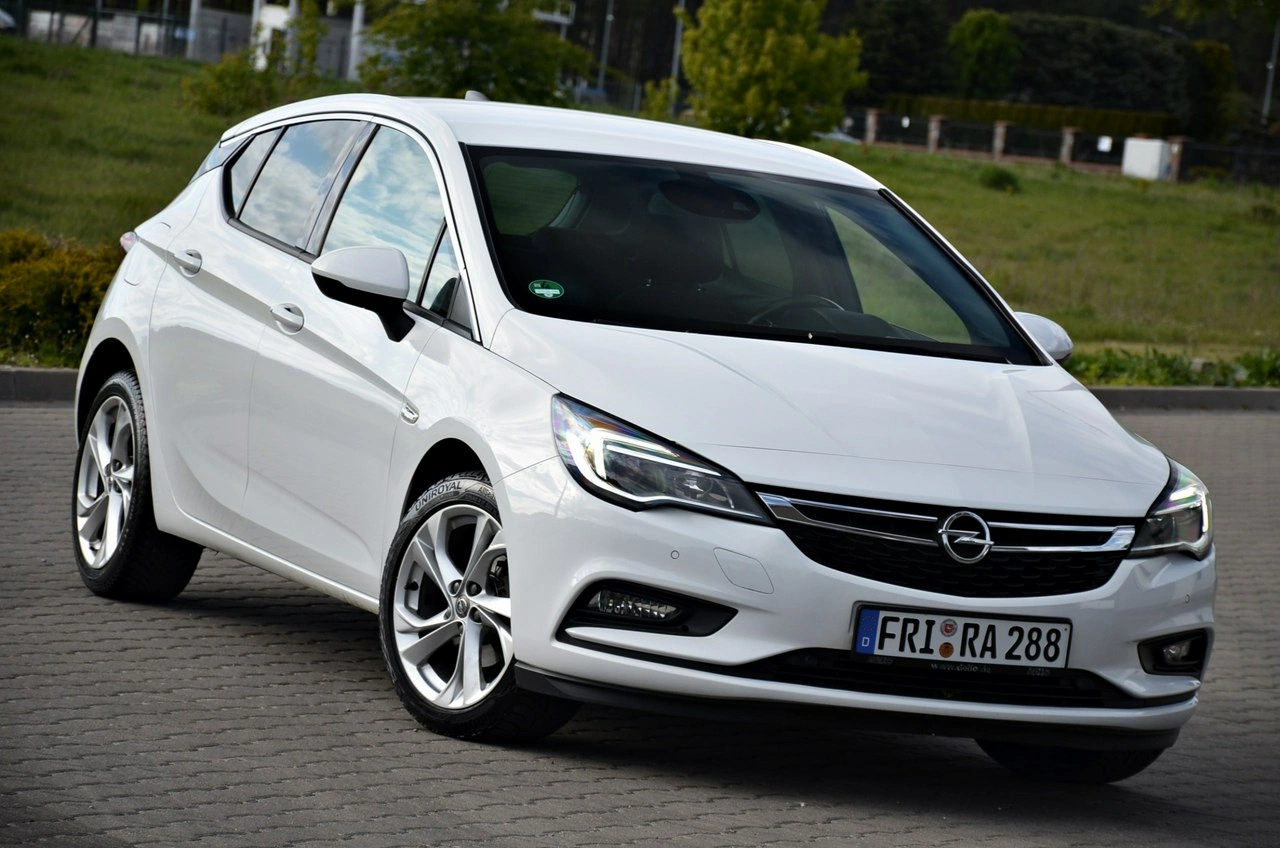 Opel Astra - Zdjęcie 1
