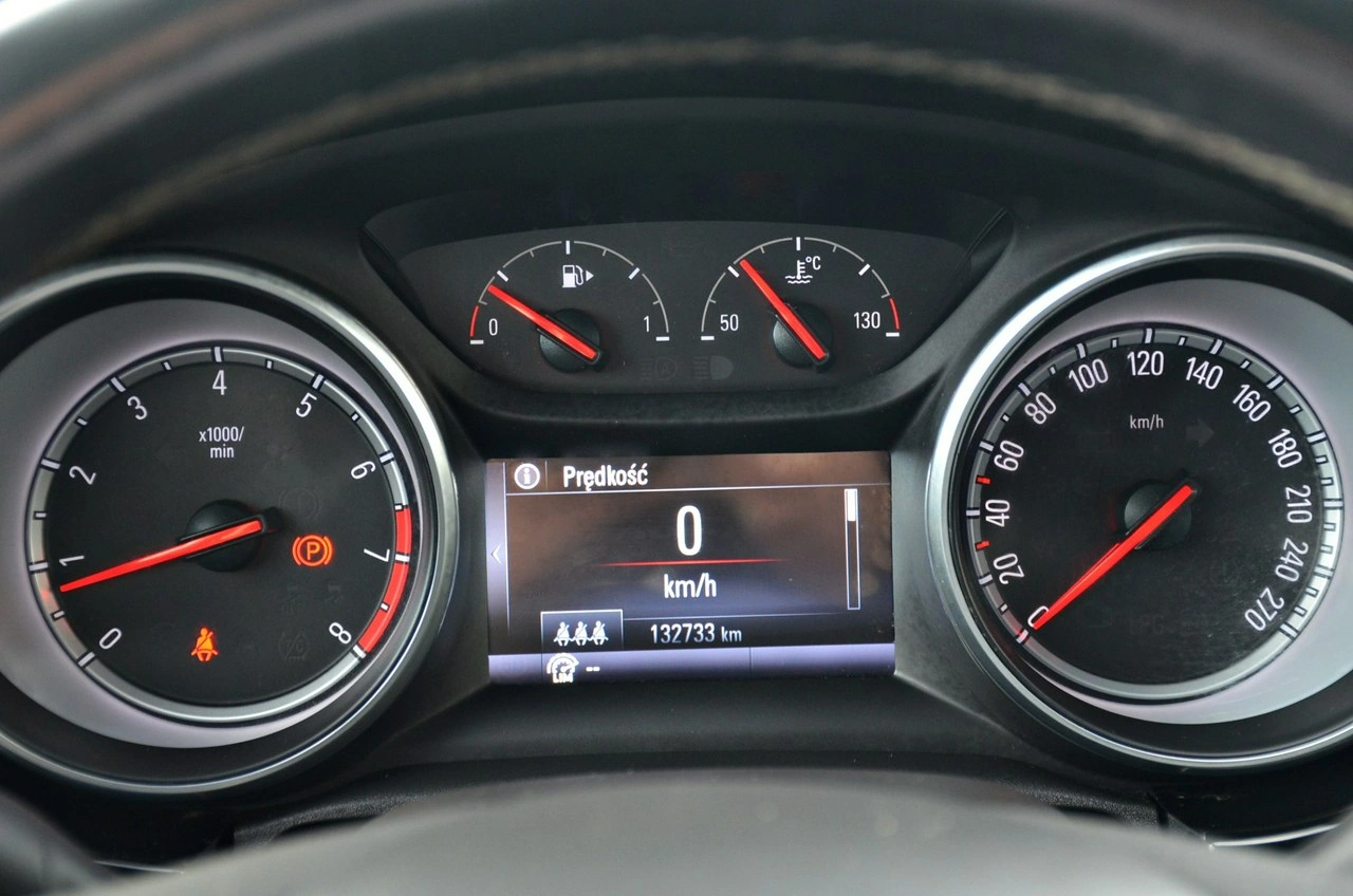 Opel Astra - Zdjęcie 26