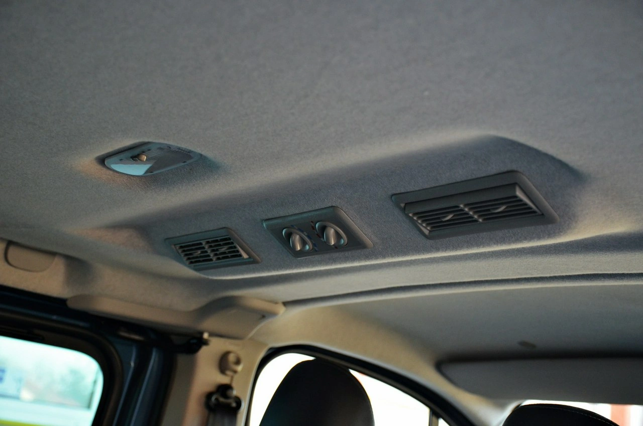 Renault Trafic - Zdjęcie 19