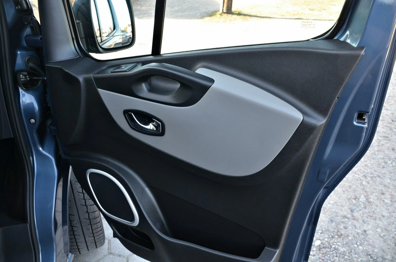 Renault Trafic - Zdjęcie 22