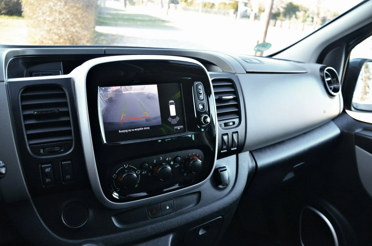 Renault Trafic - Zdjęcie 31
