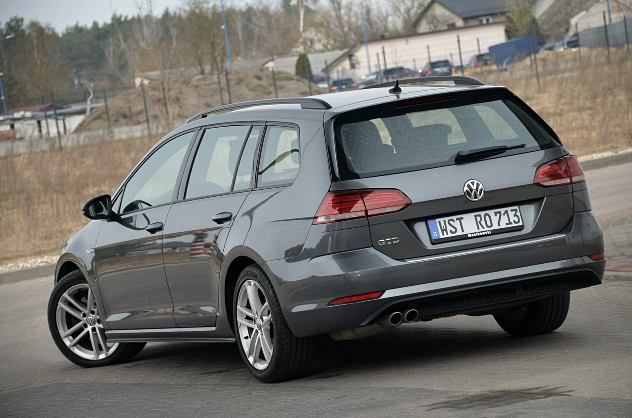 Volkswagen Golf - Zdjęcie 9