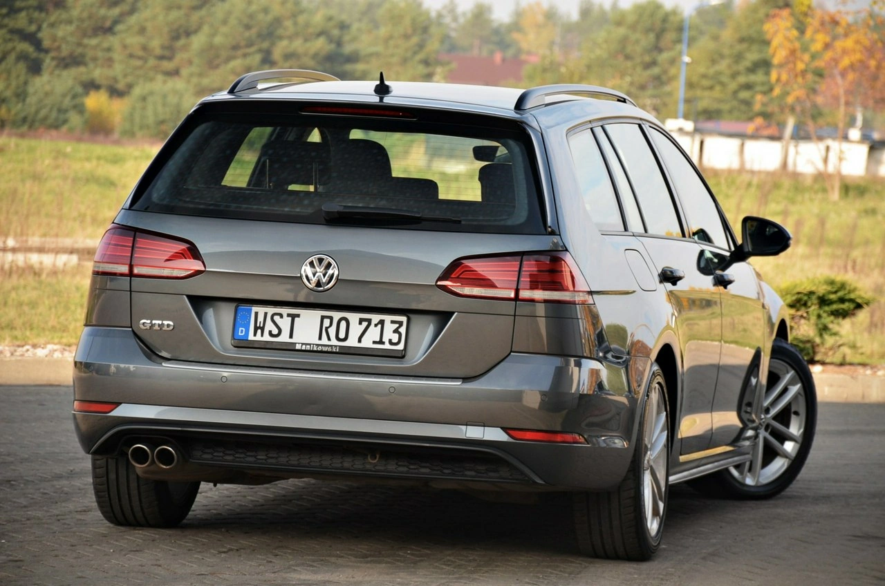 Volkswagen Golf - Zdjęcie 12