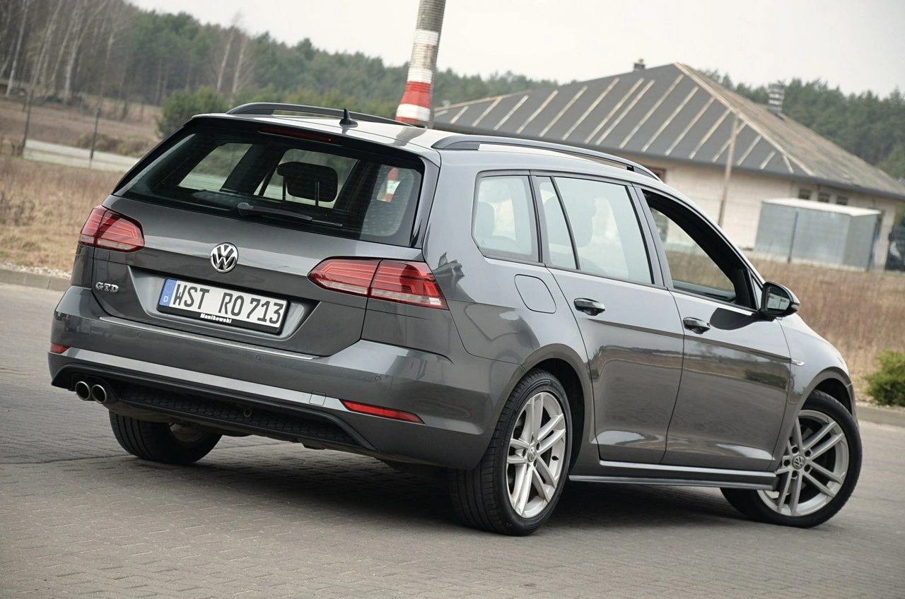 Volkswagen Golf - Zdjęcie 11