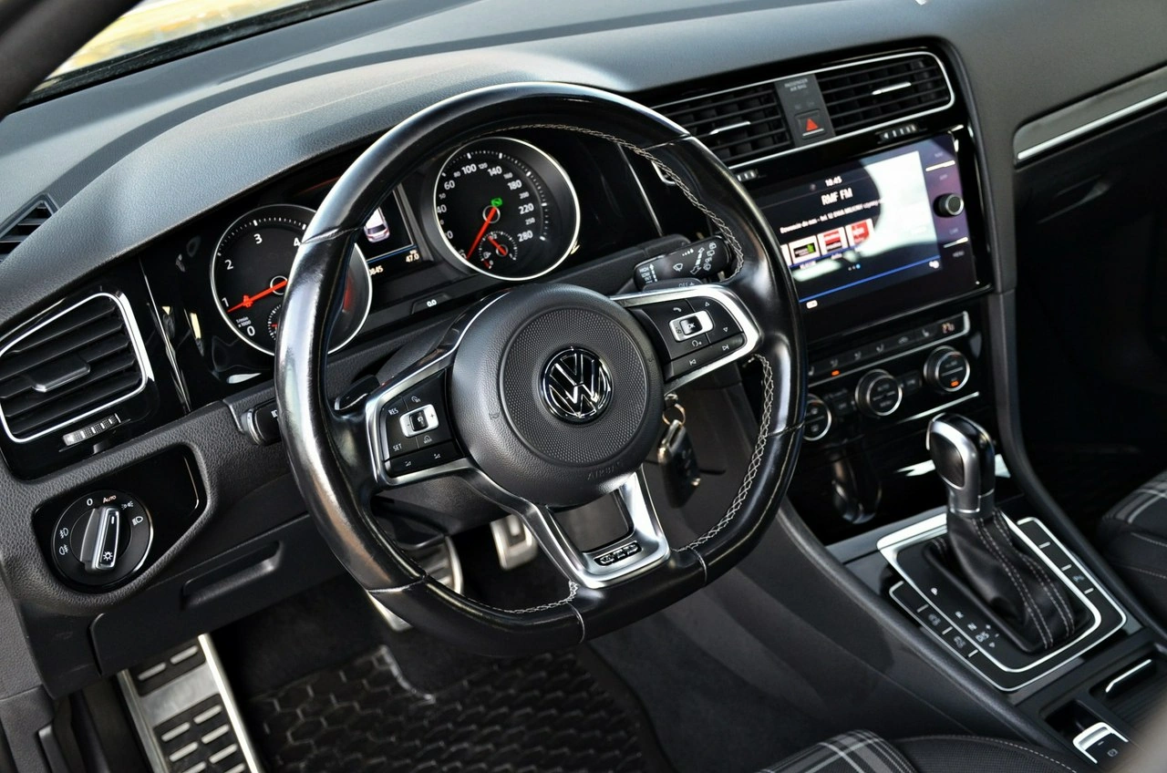 Volkswagen Golf - Zdjęcie 15