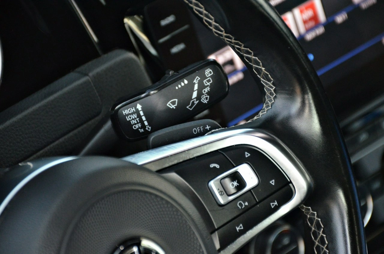 Volkswagen Golf - Zdjęcie 18