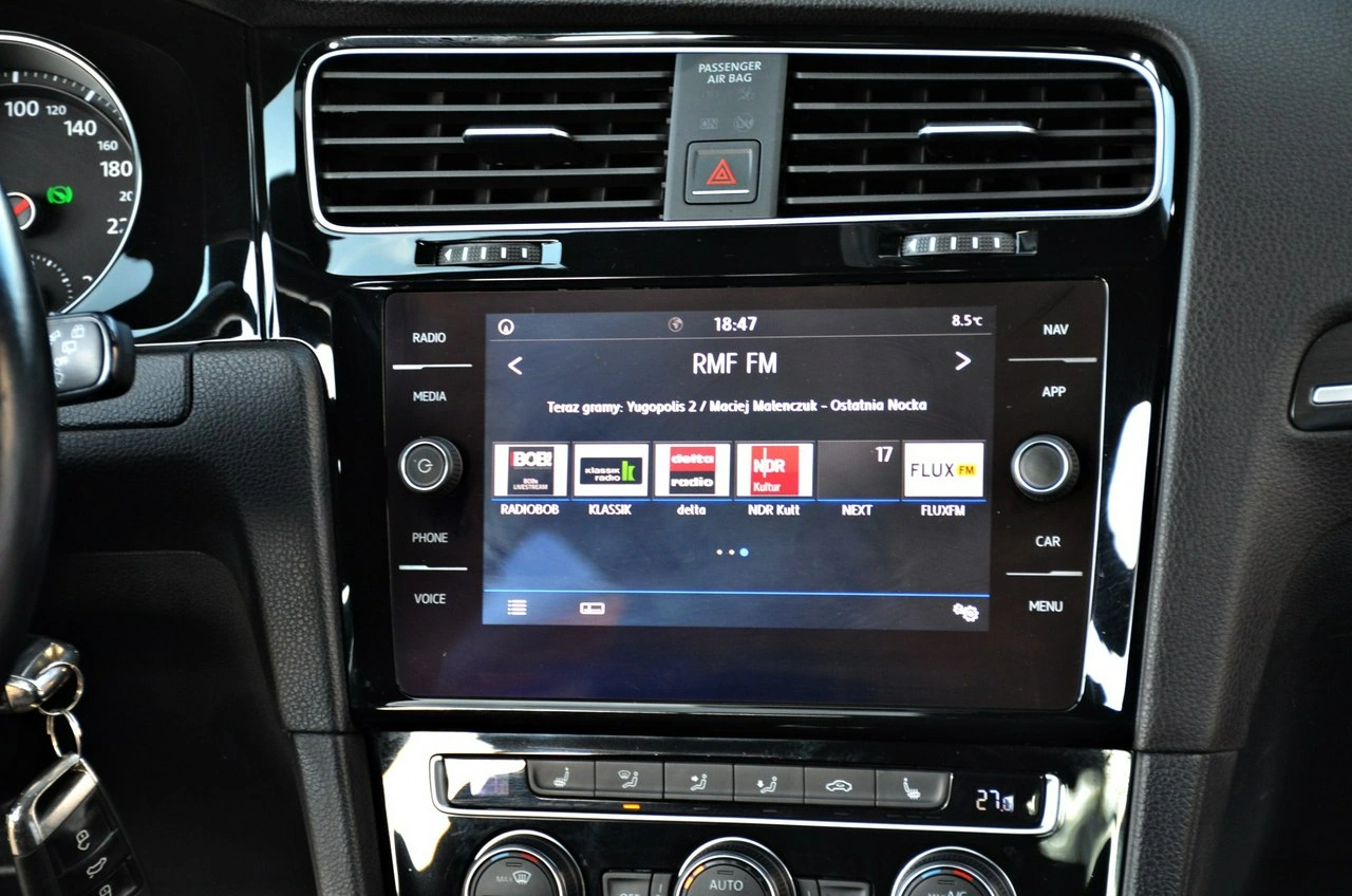 Volkswagen Golf - Zdjęcie 30