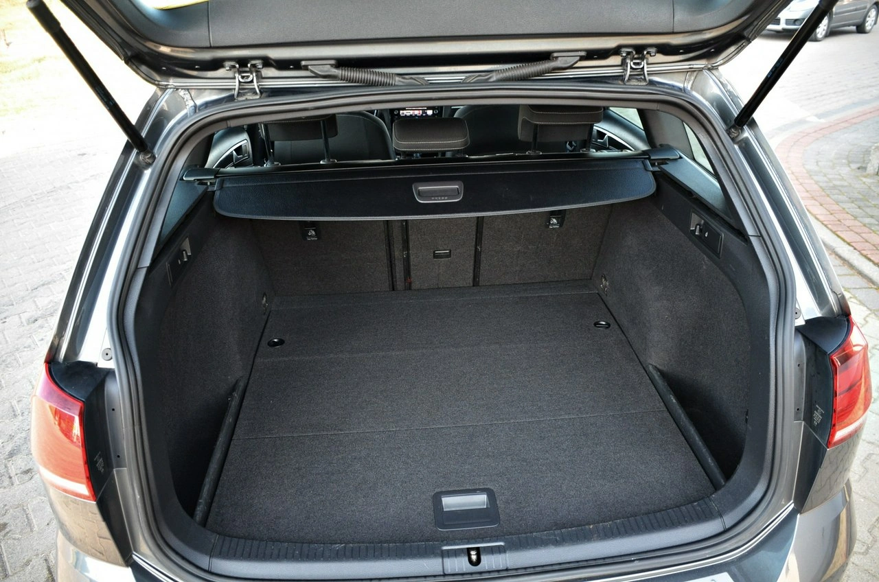 Volkswagen Golf - Zdjęcie 31