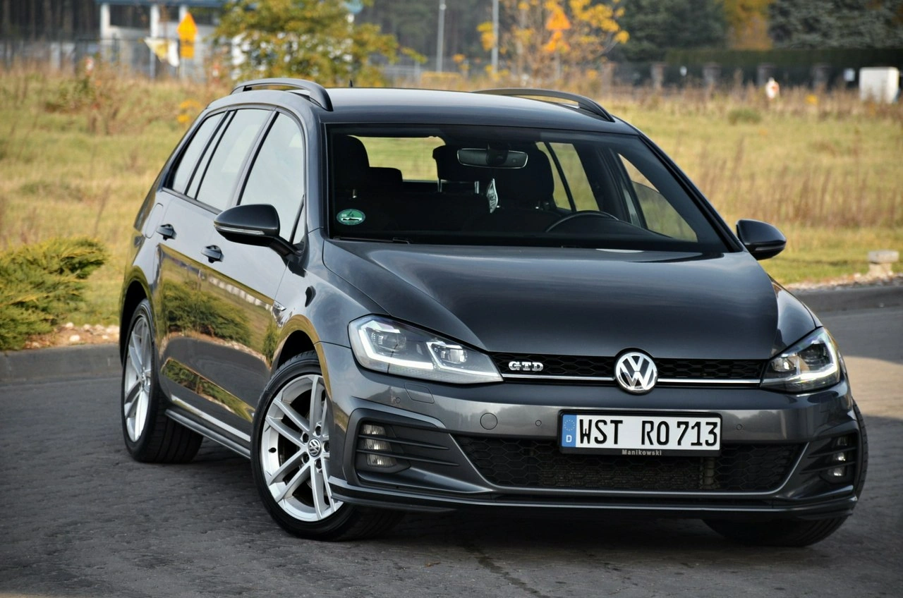 Volkswagen Golf - Zdjęcie 1