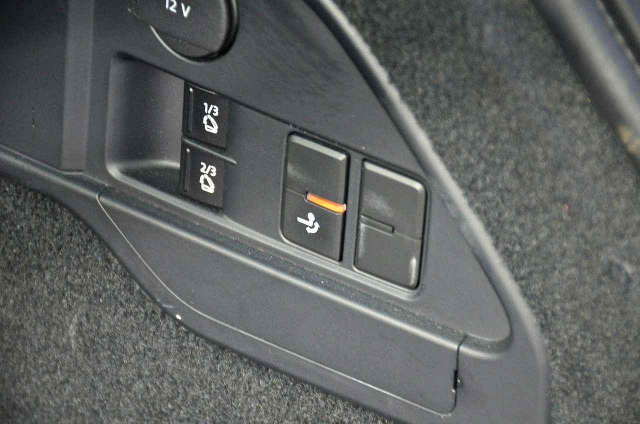 Volkswagen Touareg - Zdjęcie 18