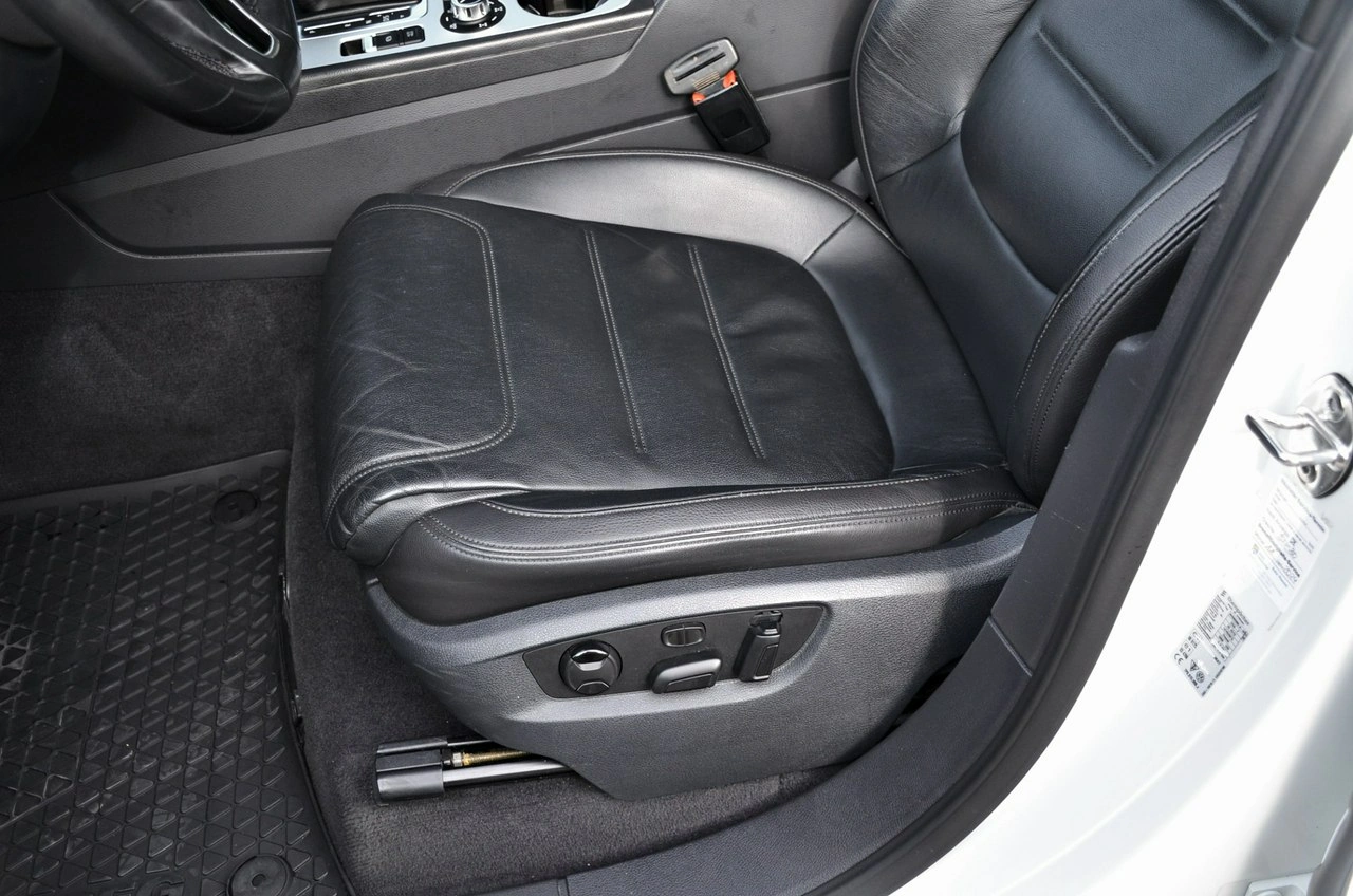 Volkswagen Touareg - Zdjęcie 21