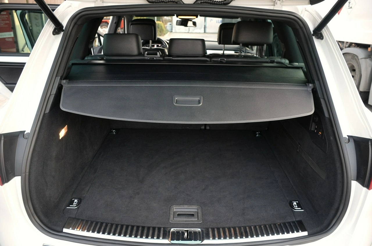 Volkswagen Touareg - Zdjęcie 21