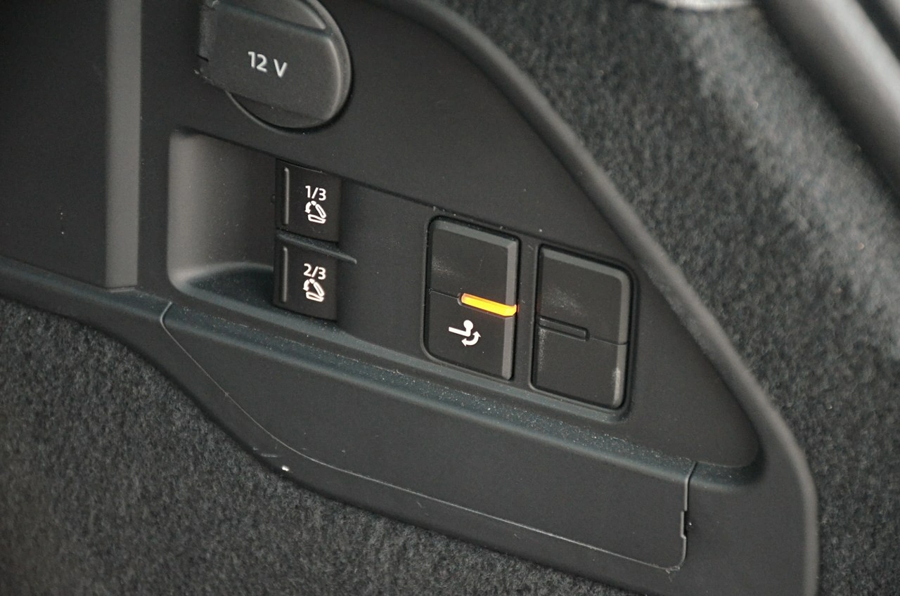 Volkswagen Touareg - Zdjęcie 22