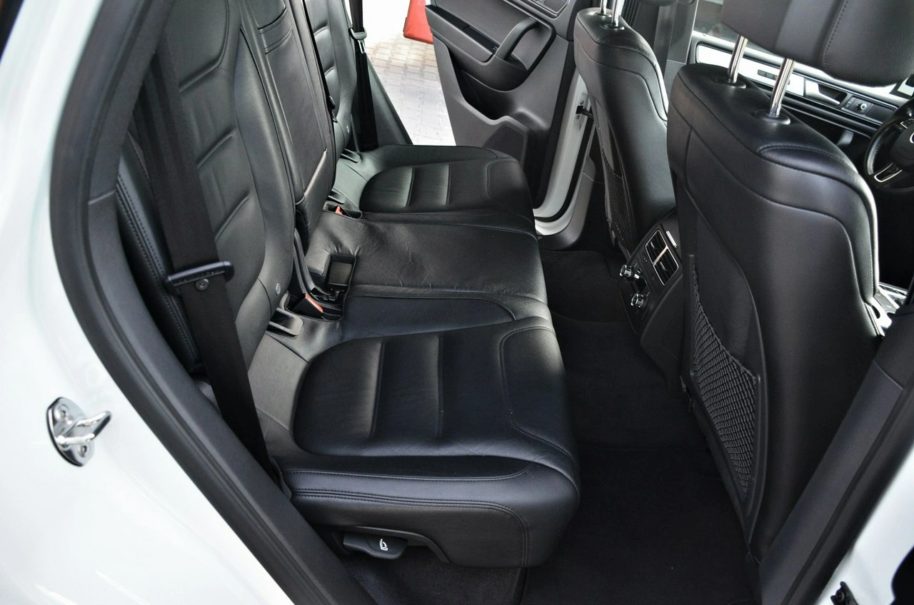 Volkswagen Touareg - Zdjęcie 25