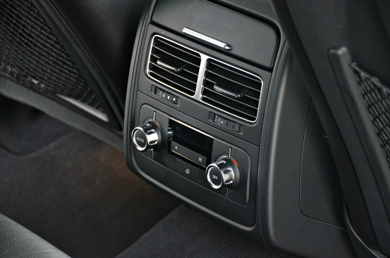 Volkswagen Touareg - Zdjęcie 26