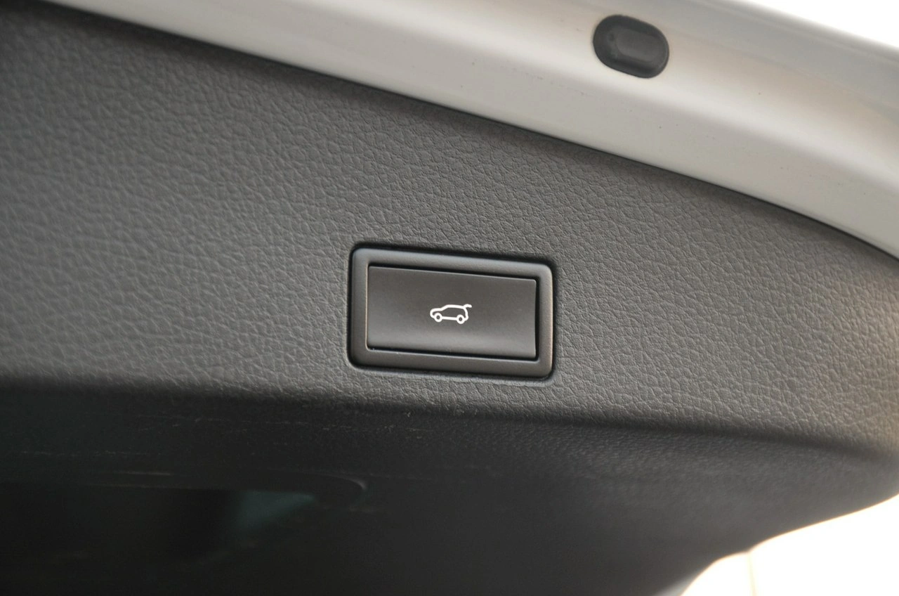 Volkswagen Touareg - Zdjęcie 32