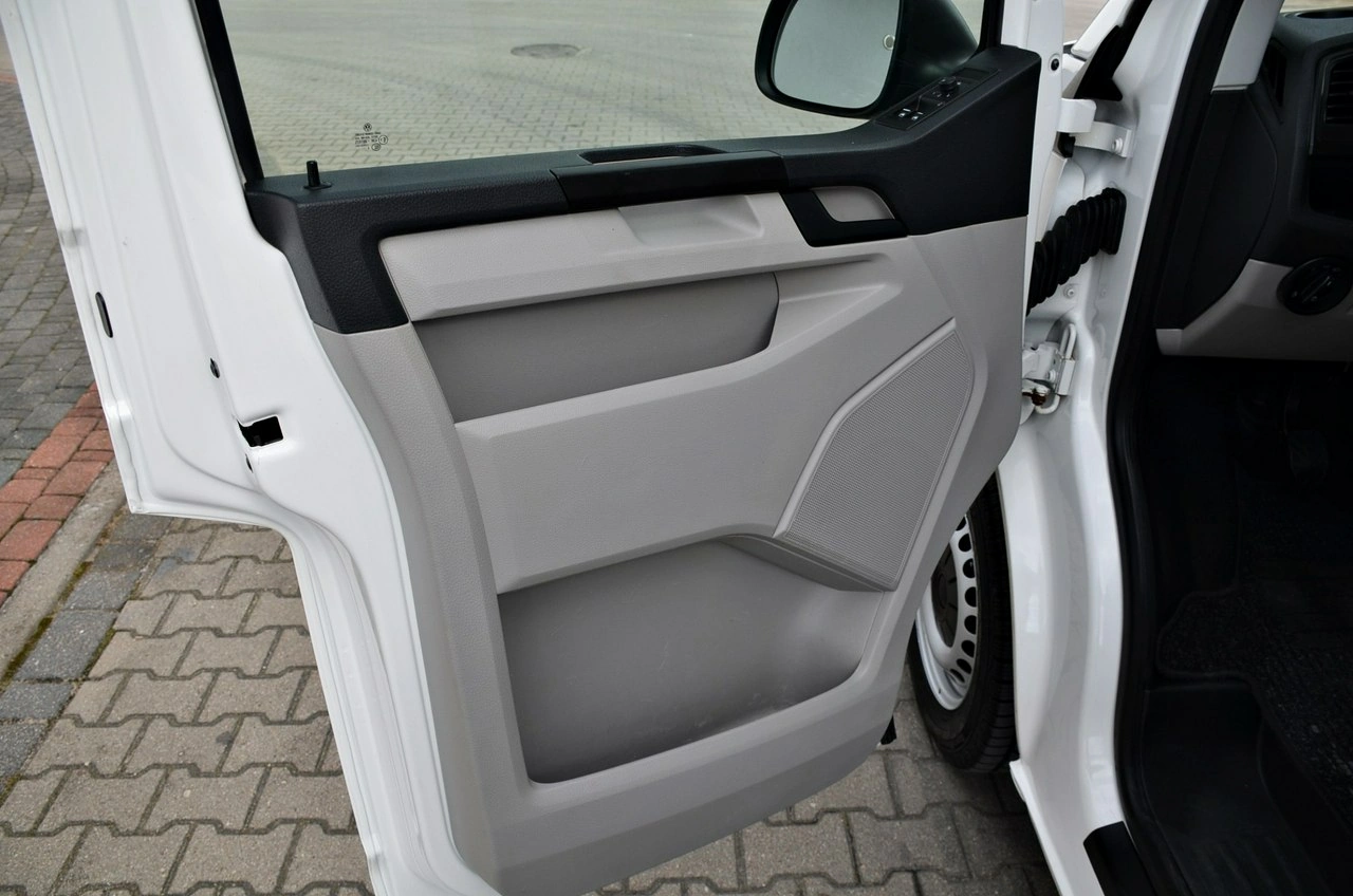 Volkswagen Transporter - Zdjęcie 11
