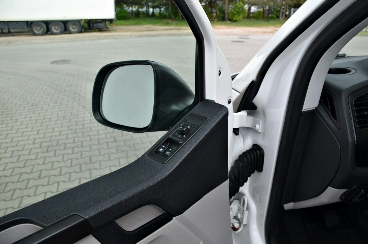 Volkswagen Transporter - Zdjęcie 12