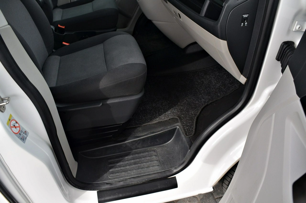 Volkswagen Transporter - Zdjęcie 23