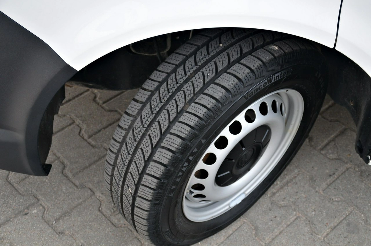 Volkswagen Transporter - Zdjęcie 25