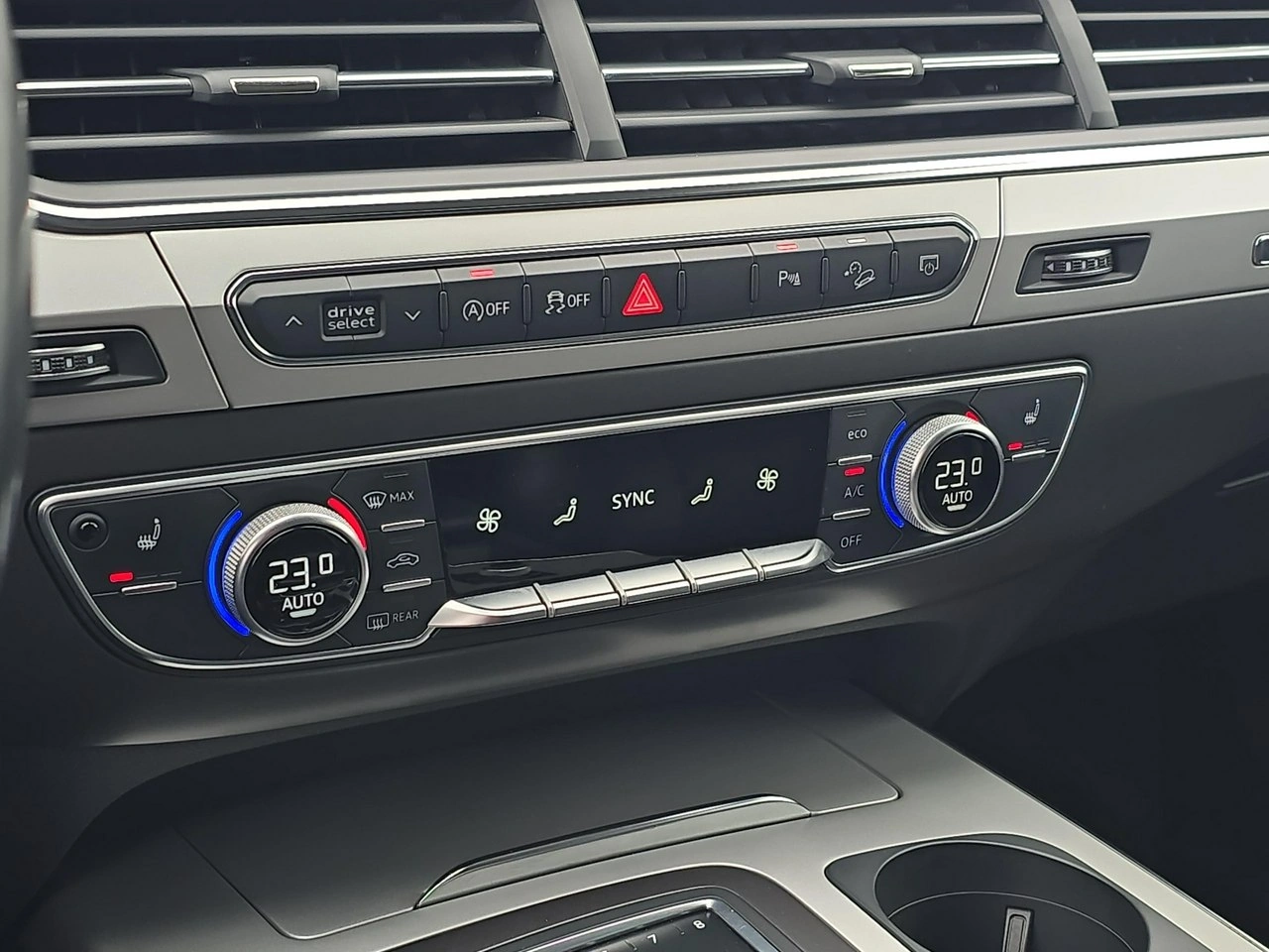 Audi Q7 - Zdjęcie 21