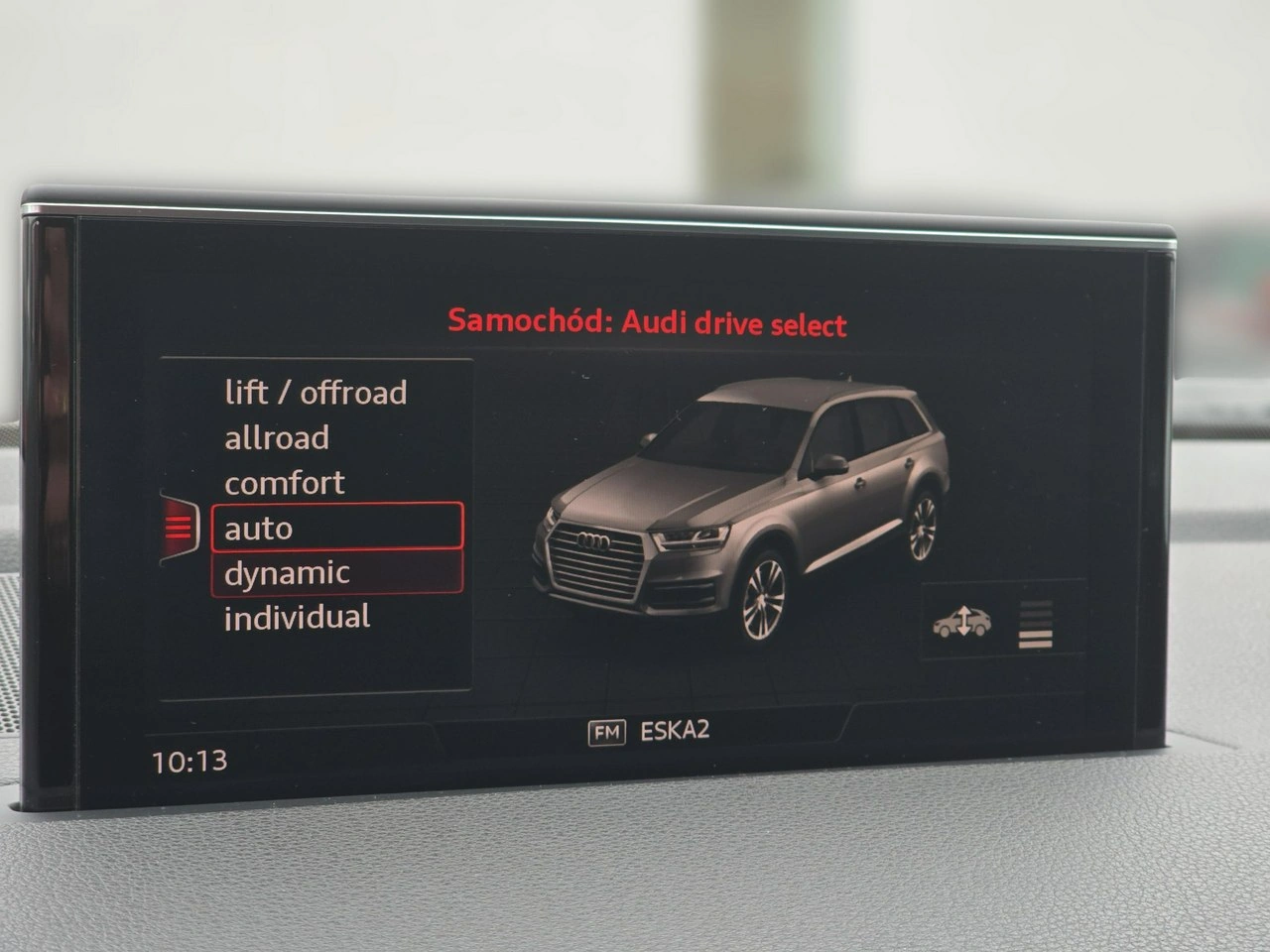 Audi Q7 - Zdjęcie 24