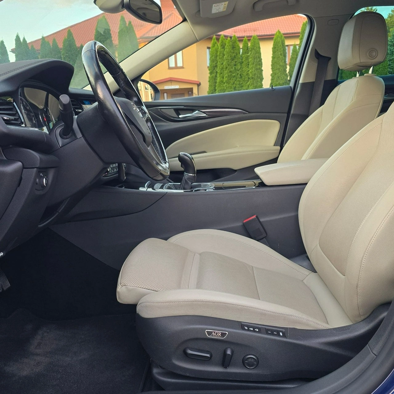 Opel Insignia - Zdjęcie 23