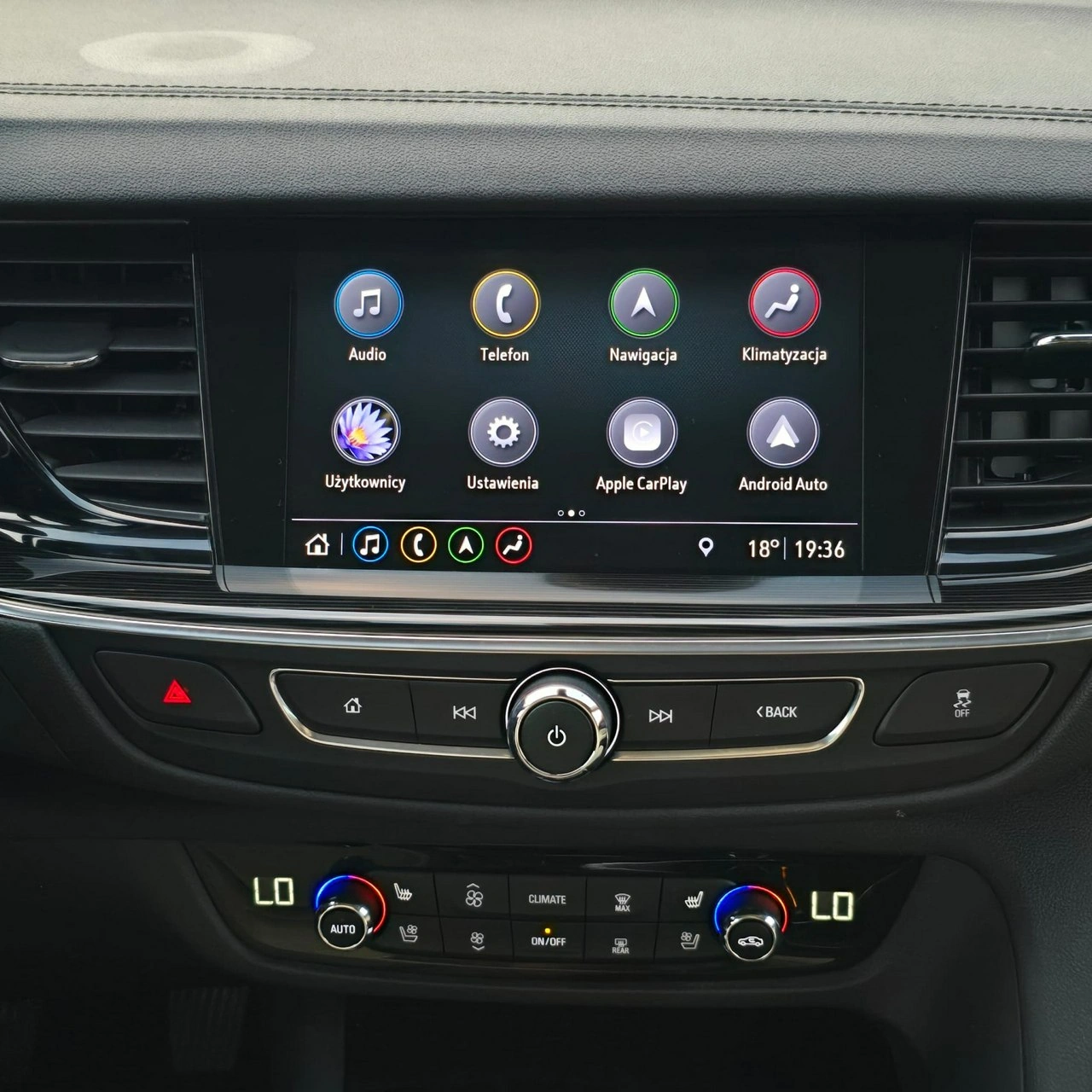 Opel Insignia - Zdjęcie 29