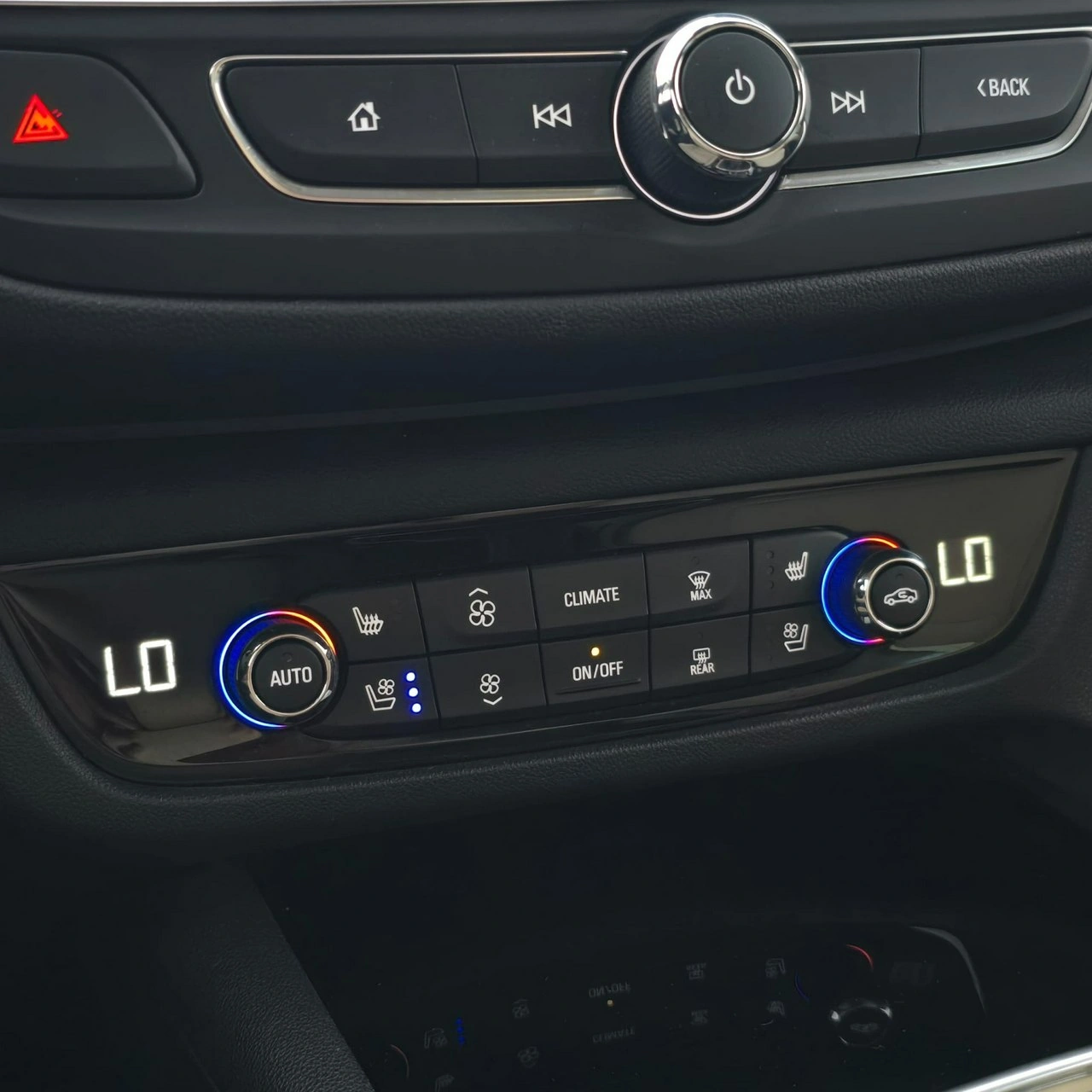 Opel Insignia - Zdjęcie 34