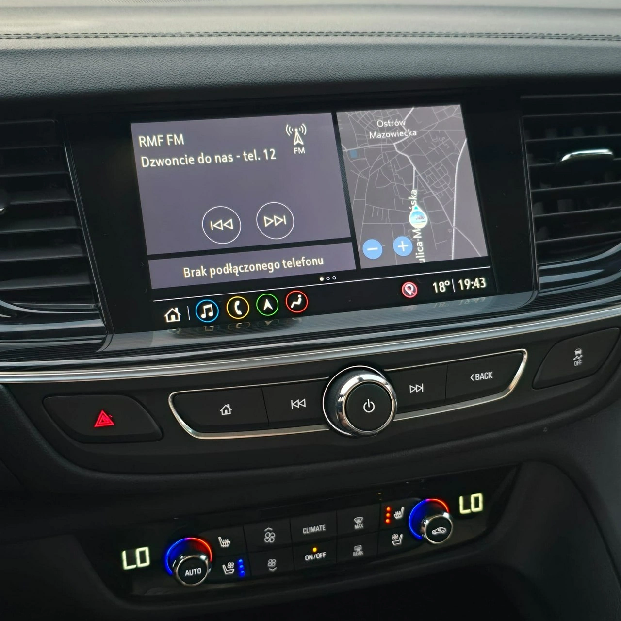 Opel Insignia - Zdjęcie 38